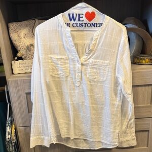 Carve Designs White Gauze Henley Blouse